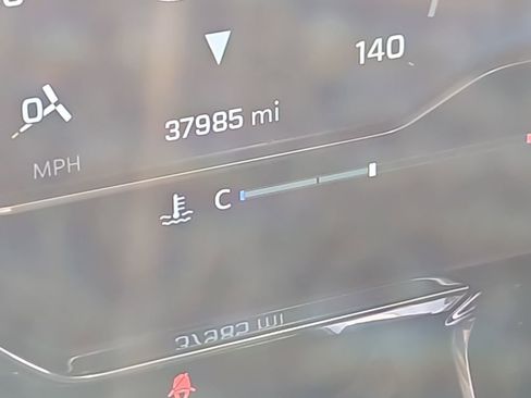 Used 2023 Chevrolet Silverado 1500 LT image 10