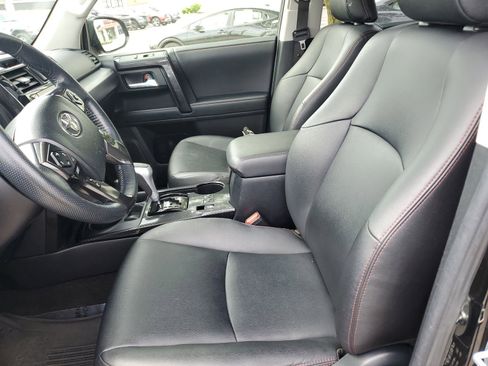 Used 2023 Toyota 4Runner TRD Off-Road Premium w/ Moonroof Package AWD/4WD image 15