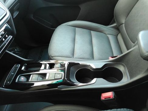 Used 2023 Chevrolet Bolt LT FWD image 40