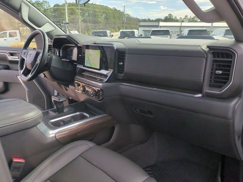 Used 2023 Chevrolet Silverado 1500 LT Trail Boss w/ LT Trail Boss Premium Package image 33