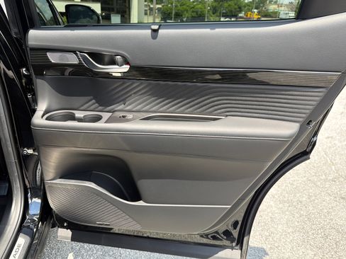 Certified 2025 Hyundai Palisade Calligraphy AWD/4WD image 17