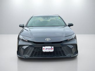 Used 2025 Toyota Camry SE video 2