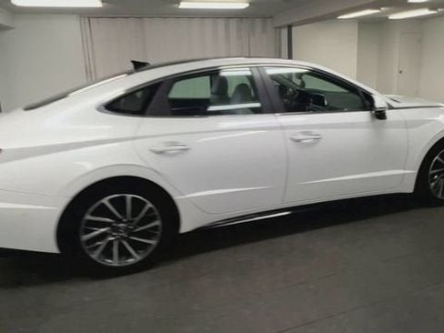 Used 2020 Hyundai Sonata Limited w/ Cargo Package FWD image 9