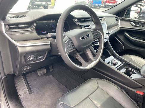 Used 2026 Jeep Grand Cherokee Limited AWD/4WD image 28