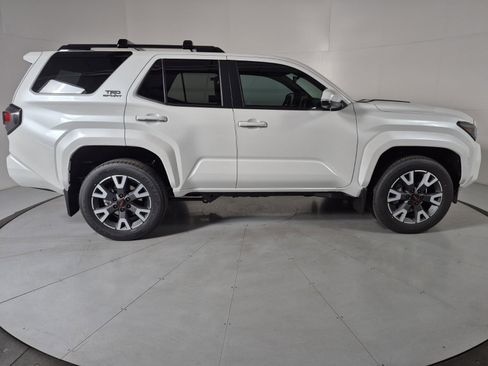 New 2026 Toyota 4Runner 4WD image 5