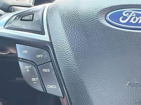 Used 2019 Ford Edge Titanium FWD image 44