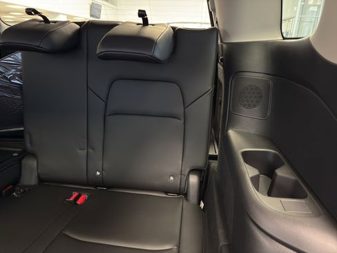 New 2026 Nissan Pathfinder SL image 34