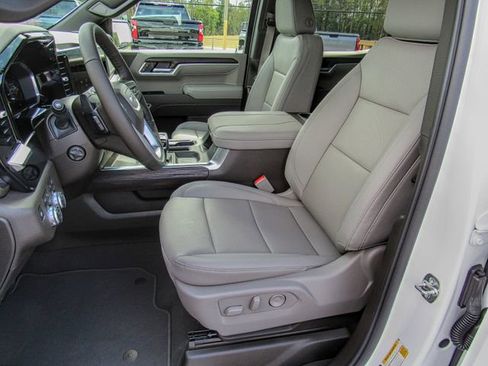 New 2026 GMC Sierra 1500 SLT w/ SLT Premium Package image 16