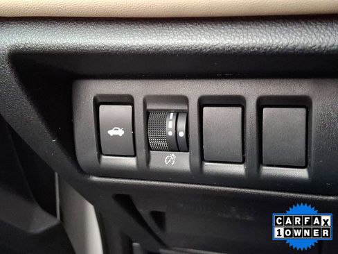 Used 2023 Subaru Legacy Limited image 23