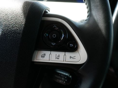Used 2017 Toyota Prius Prime Advanced FWD image 29