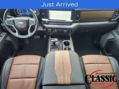 Used 2024 Chevrolet Silverado 1500 High Country w/ Technology Package RWD image 36