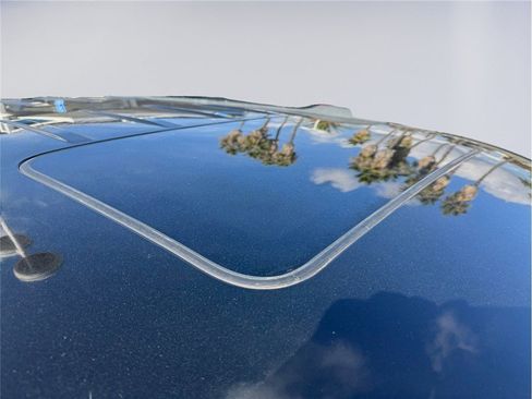 Used 2019 Jeep Grand Cherokee Laredo image 10