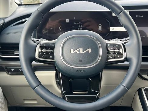 New 2026 Kia Carnival SX Prestige FWD image 22