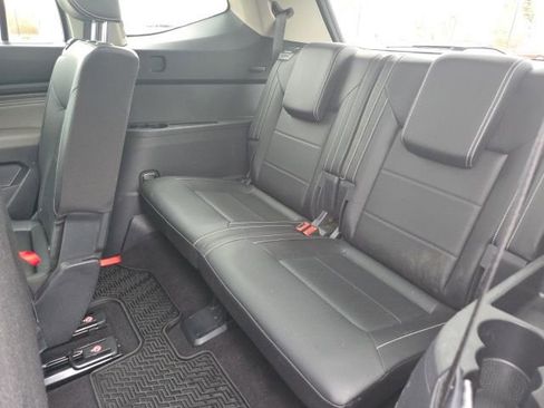 Used 2023 Volkswagen Atlas SE w/ Panoramic Sunroof Package image 23