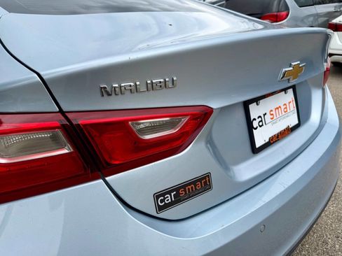 Used 2017 Chevrolet Malibu LT w/ Driver Confidence Package FWD image 15