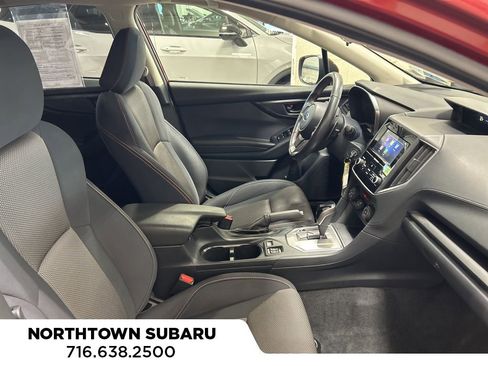 Used 2018 Subaru Crosstrek 2.0i Premium image 3