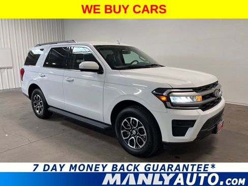 Used 2024 Ford Expedition XLT image 1