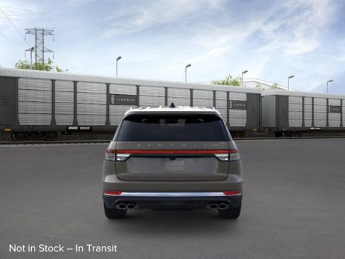 New 2026 Lincoln Aviator Reserve RWD image 5