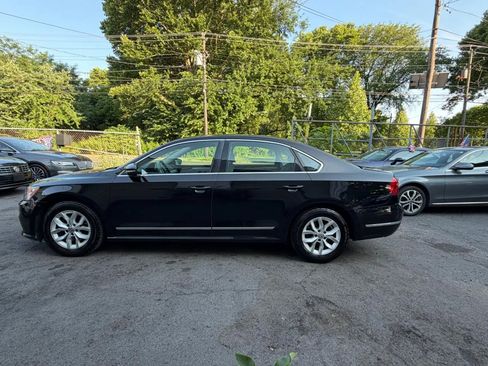 Used 2016 Volkswagen Passat 1.8T S FWD image 4