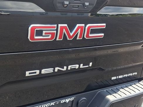 Used 2023 GMC Sierra 1500 Denali w/ Denali Reserve Package AWD/4WD image 30