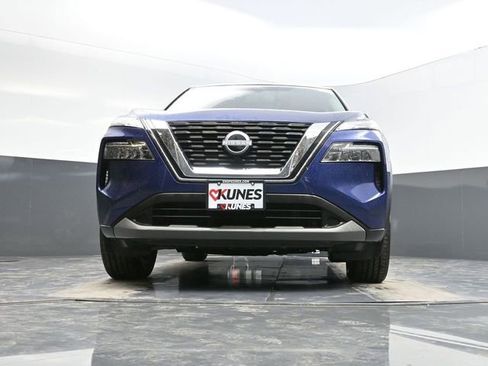 Used 2023 Nissan Rogue SV image 46