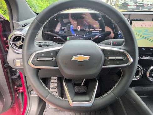 New 2025 Chevrolet Blazer EV LT AWD/4WD image 23
