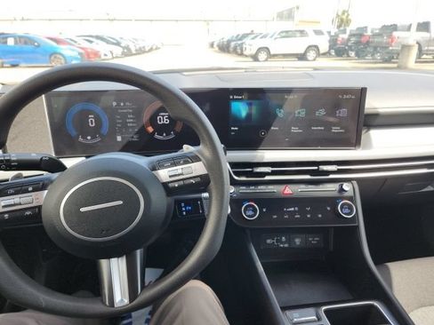 Used 2025 Hyundai Sonata SEL FWD image 36