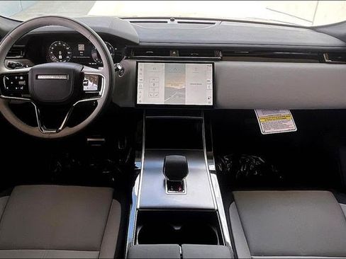 New 2026 Land Rover Range Rover Velar Dynamic SE image 5