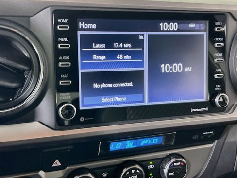 Used 2022 Toyota Tacoma SR5 AWD/4WD image 14