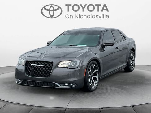 Used 2016 Chrysler 300 S image 1