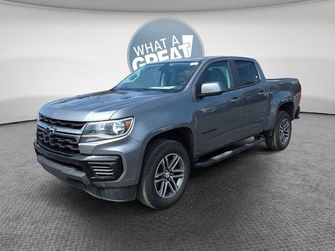 Used 2022 Chevrolet Colorado W/T w/ Custom Special Edition AWD/4WD image 8