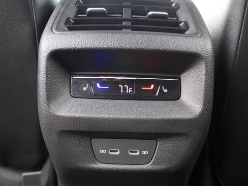 Used 2025 Volkswagen Tiguan SEL R-Line AWD/4WD image 26