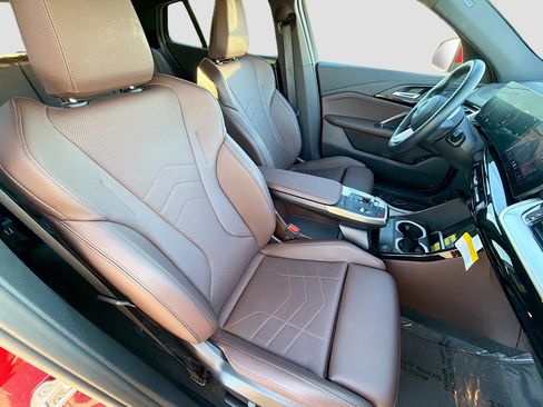 Used 2025 BMW X2 xDrive28i image 14