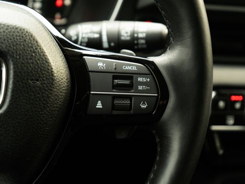 Certified 2025 Honda Pilot Elite image 22