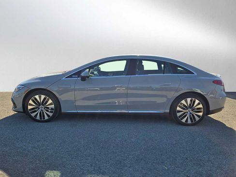 New 2026 Mercedes-Benz EQE 320 4MATIC Sedan image 6