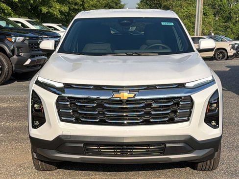 New 2026 Chevrolet Equinox LT w/ Safety and Technology Package FWD image 2