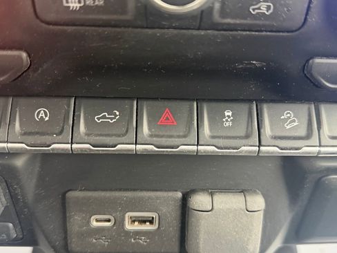 Used 2020 Chevrolet Silverado 1500 RST w/ All-Star Edition image 27