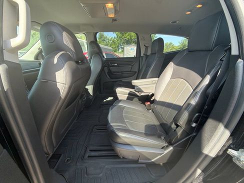 Used 2017 Chevrolet Traverse Premier FWD image 13