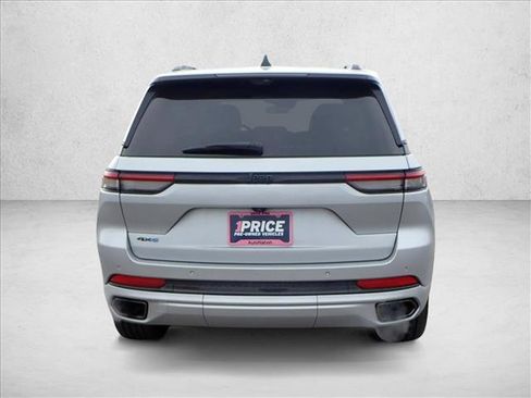 Used 2024 Jeep Grand Cherokee Limited 4xe image 3