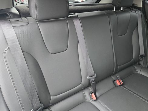 Used 2024 Buick Encore GX Sport Touring image 24