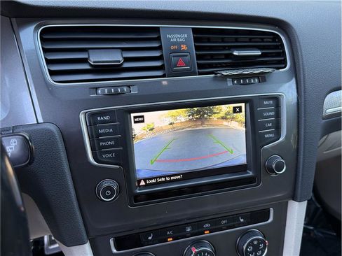 Used 2017 Volkswagen Golf Alltrack SE image 14