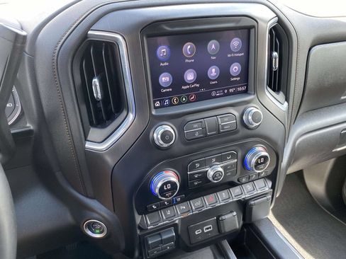 Used 2023 GMC Sierra 2500 AT4 w/ AT4 Preferred Package AWD/4WD image 18