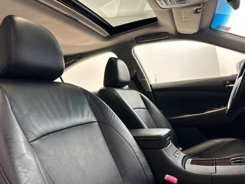 Used 2011 Lexus ES 350 FWD image 30