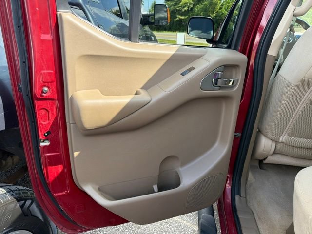 Used 2007 Nissan Frontier SE w/ Power Pkg AWD/4WD image 20