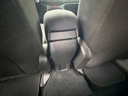Used 2016 Jeep Renegade Sport w/ Power & Air Group FWD image 15