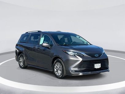Used 2023 Toyota Sienna XLE