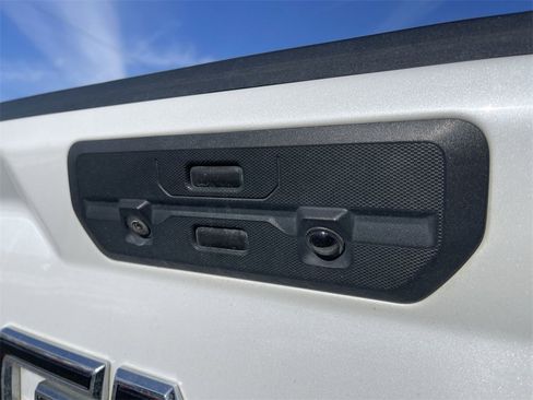 Used 2021 GMC Sierra 1500 Denali w/ Denali Ultimate Package image 11