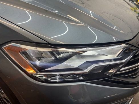 Used 2022 Volkswagen Jetta Sport image 7