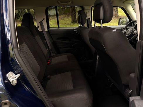 Used 2016 Jeep Patriot Sport image 38