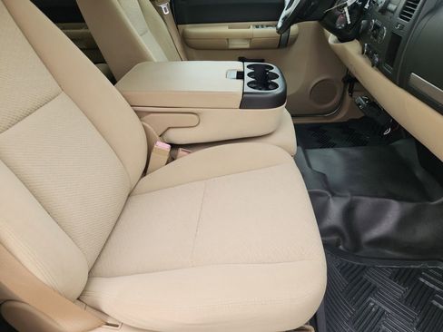 Used 2007 Chevrolet Silverado 1500 LT w/ Max Trailering Pack image 13